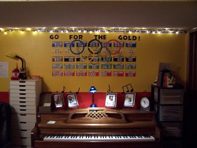 Go For The Gold Studio Wall